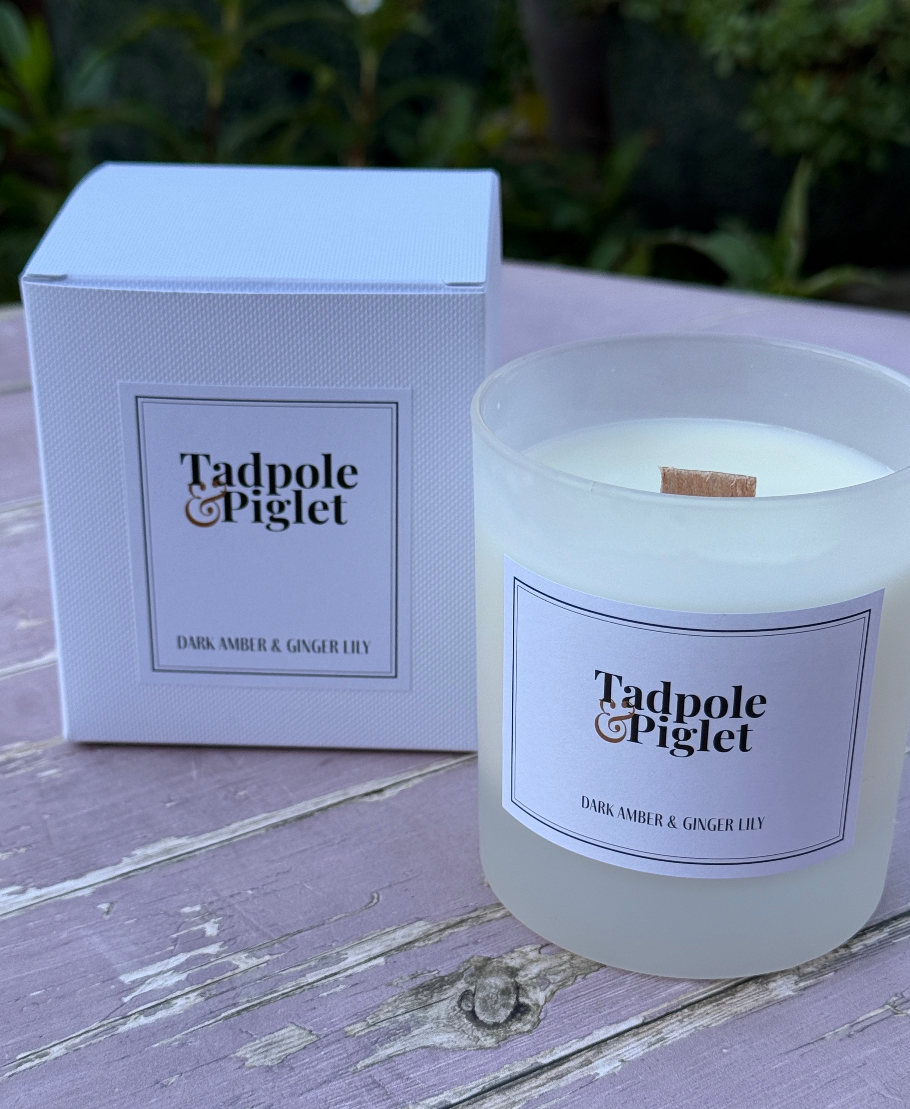 Dark Amber & Ginger Lily Scented Candle