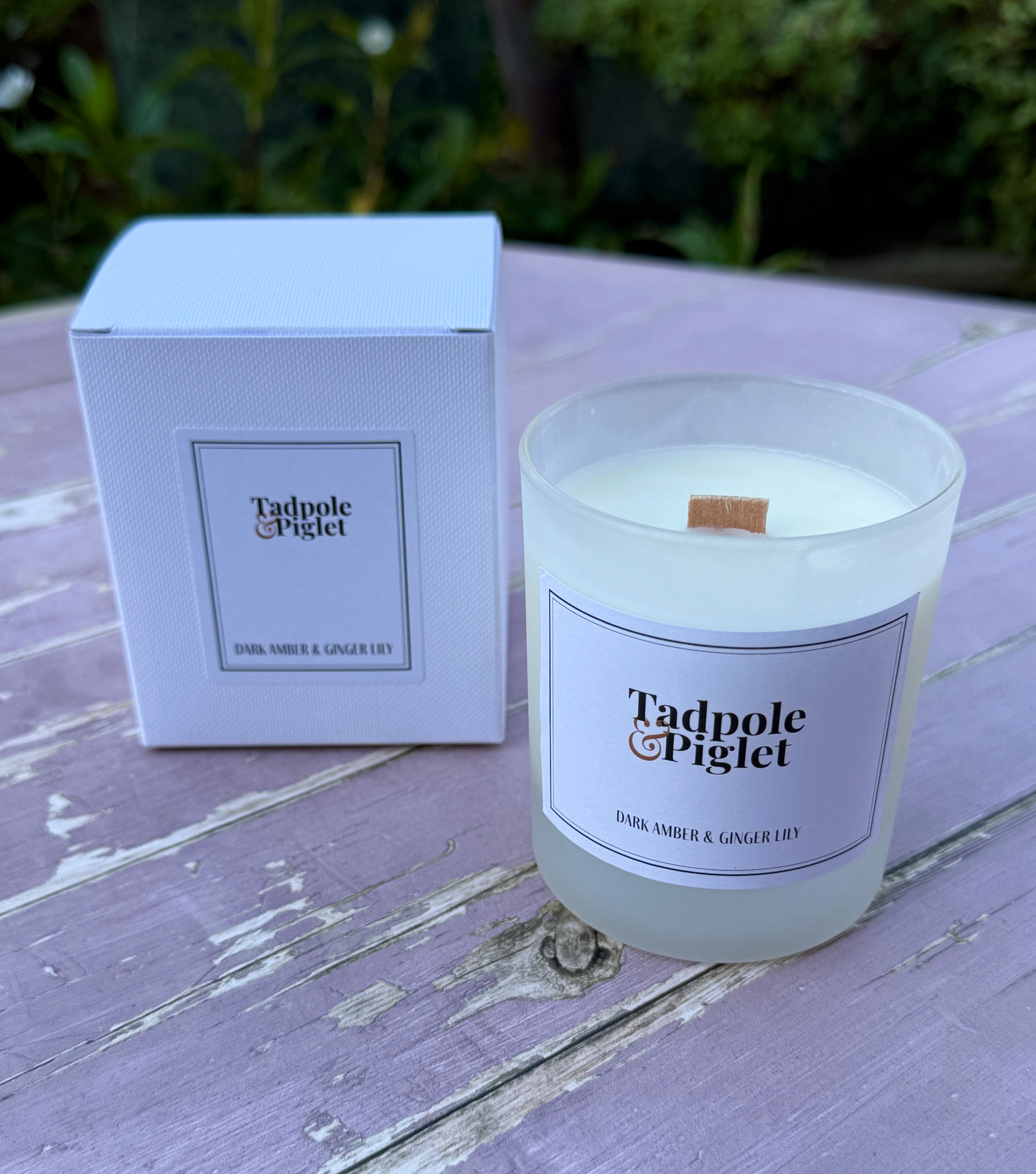 Dark Amber & Ginger Lily Scented Candle