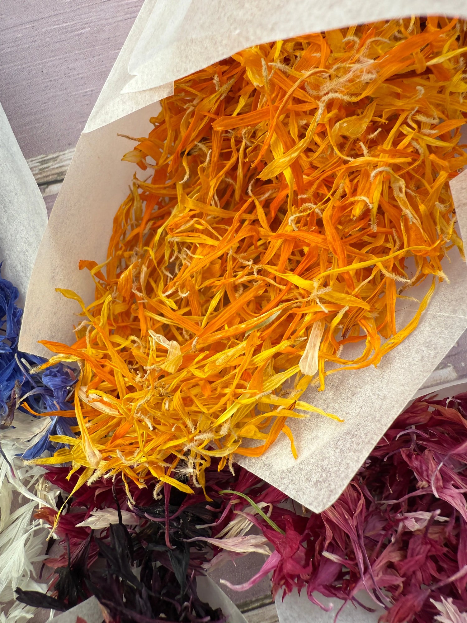 Bag of Flower Petals 4g - Bishy Barnabees Cottage Garden Ltd
