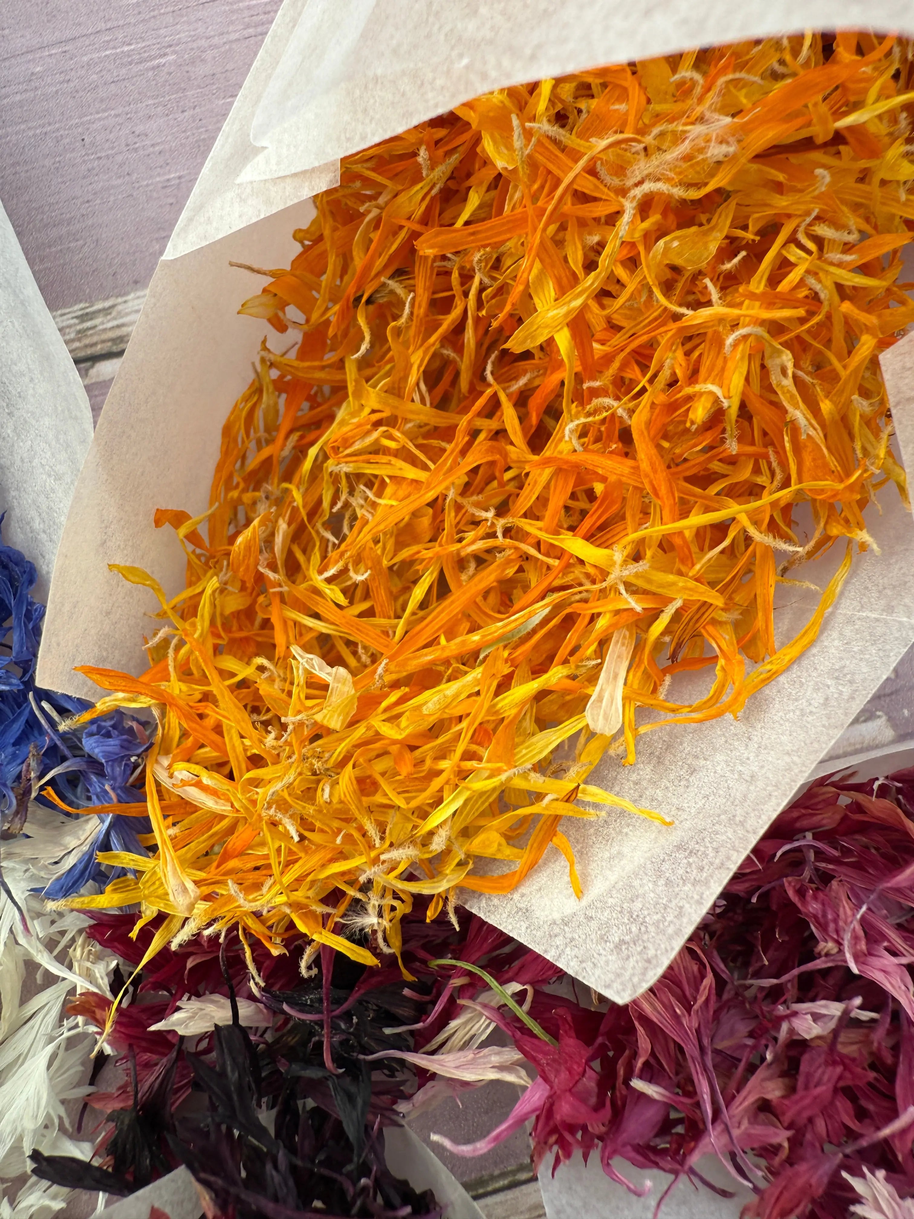 Bag of Flower Petals 4g - Bishy Barnabees Cottage Garden Ltd