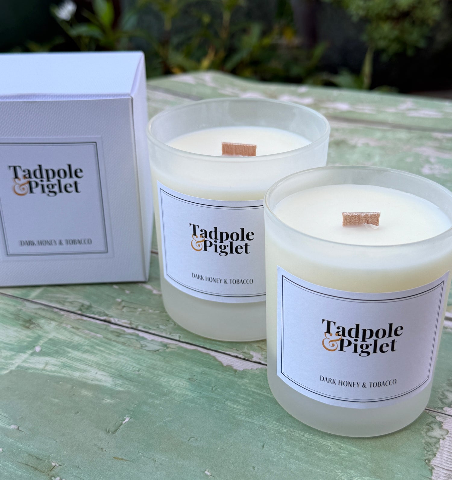 Dark Honey &amp; Tobacco Scented Candle