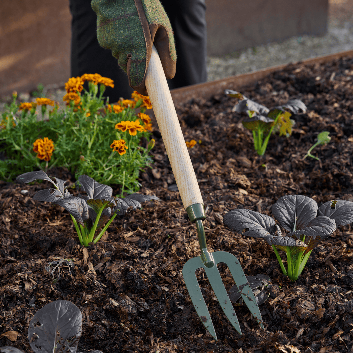 Burgon & Ball RHS BoronGreen Mid-Handled Fork