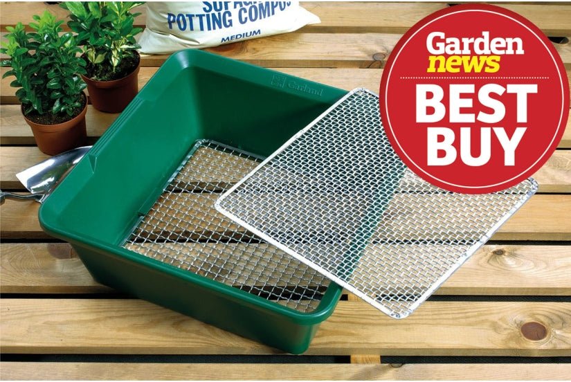 Garland 2-in-1 garden soil sieve with green plastic frame and galvanised wire mesh screen