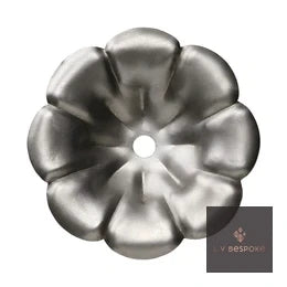 Tall floral metal garden stake – forged scalloped round flower with a central hole